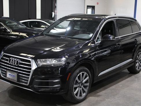 Used 2017 Audi Q7 3.0T Premium Plus w/ Premium Plus Package AWD/4WD image 9