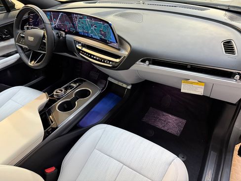 New 2026 Cadillac Lyriq Sport AWD/4WD image 51