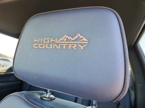 Used 2022 Chevrolet Silverado 1500 High Country w/ LPO, Dark Essentials Package AWD/4WD image 15