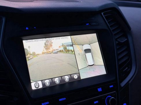 Used 2017 Hyundai Santa Fe Sport w/ 2.4L Tech Package 04 image 20