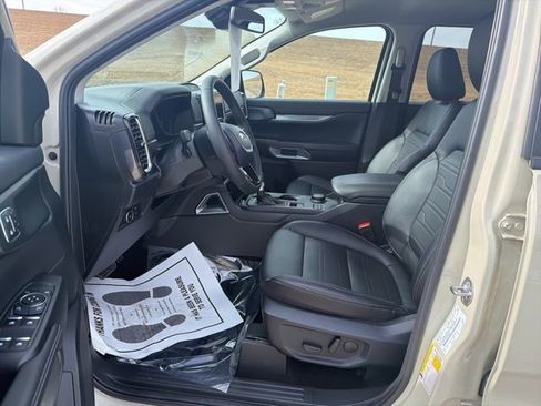 New 2025 Ford Ranger Lariat w/ Trailer Tow Package image 9