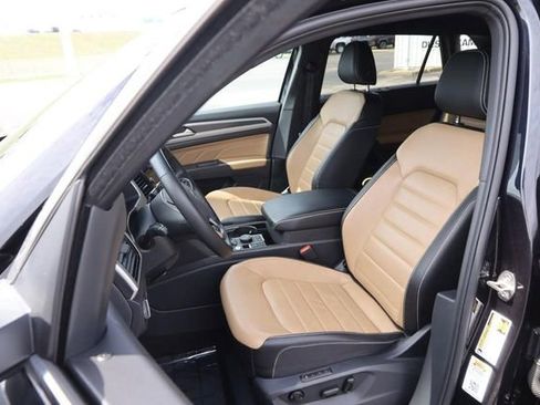 Certified 2023 Volkswagen Atlas Cross Sport SEL Premium R-Line image 11