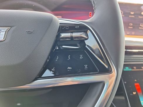 New 2026 Cadillac Escalade 2WD w/ LPO, Floor Liner Package image 16