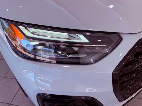 Used 2025 Audi Q5 2.0T Premium Plus w/ Premium Plus Package image 18