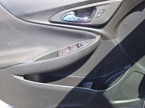 Used 2021 Chevrolet Malibu LT FWD image 14