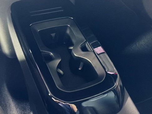 Used 2021 Volkswagen ID.4 Pro S w/ Gradient Package image 15