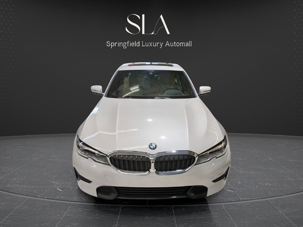 Used 2021 BMW 330e xDrive w/ Premium Package AWD/4WD image 4