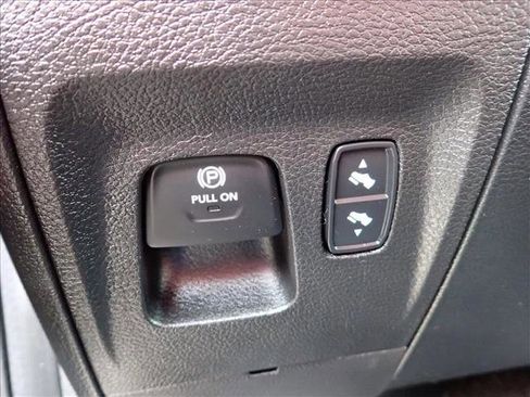 Used 2021 RAM 1500 Big Horn image 18