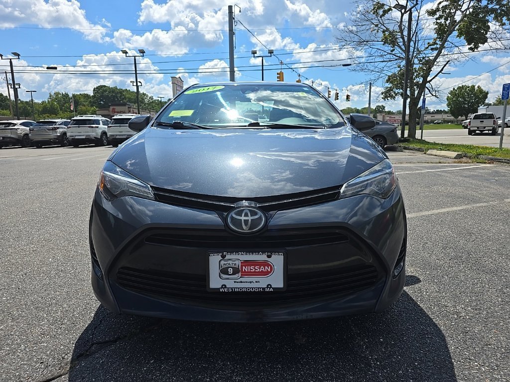 Used 2017 Toyota Corolla LE w/ Carpet Mat Package (TMS) FWD image 3