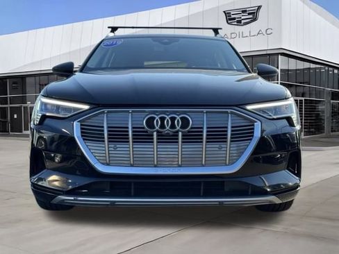 Used 2019 Audi e-tron Premium Plus image 4