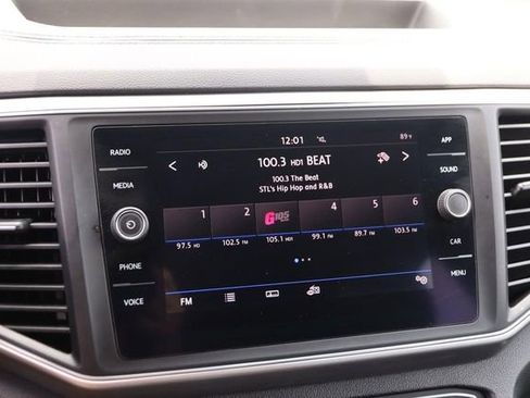 Used 2019 Volkswagen Atlas SE w/ Towing Package FWD image 17