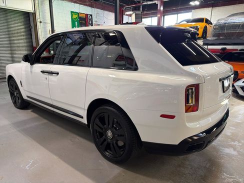 Used 2023 Rolls-Royce Cullinan AWD/4WD image 4