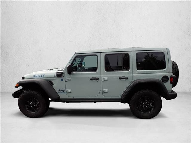 Used 2024 Jeep Wrangler Unlimited AWD/4WD image 2