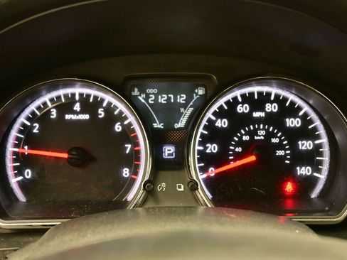 Used 2017 Nissan Versa SV FWD image 36