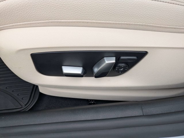 Used 2017 BMW 530i RWD image 19
