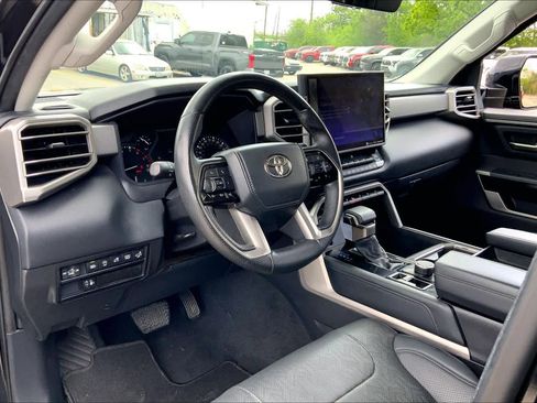 Used 2022 Toyota Tundra Limited image 16
