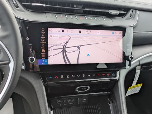 New 2026 Jeep Grand Cherokee Altitude RWD image 16