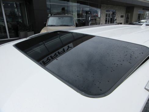 Used 2021 Lexus GX 460 Premium w/ Premium Package image 16