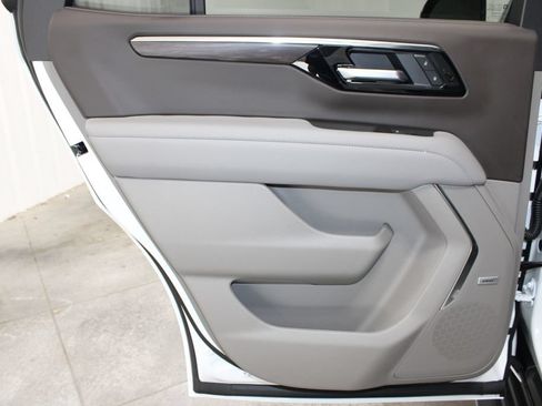 New 2026 Chevrolet Tahoe LT w/ Comfort Package AWD/4WD image 23
