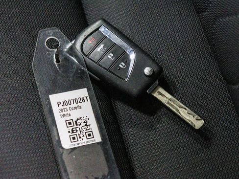 Certified 2023 Toyota Corolla LE FWD image 29
