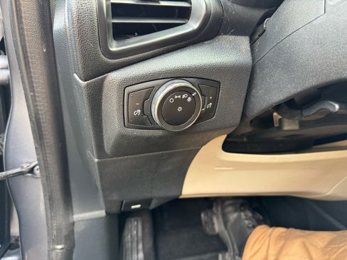 Used 2018 Ford EcoSport S image 36