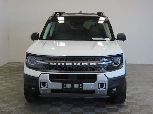 Used 2025 Ford Bronco Sport Badlands AWD/4WD image 2