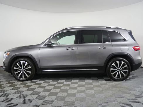 Used 2021 Mercedes-Benz GLB 250 4MATIC image 6