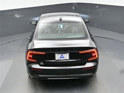 Used 2024 Volvo S60 B5 Plus image 45