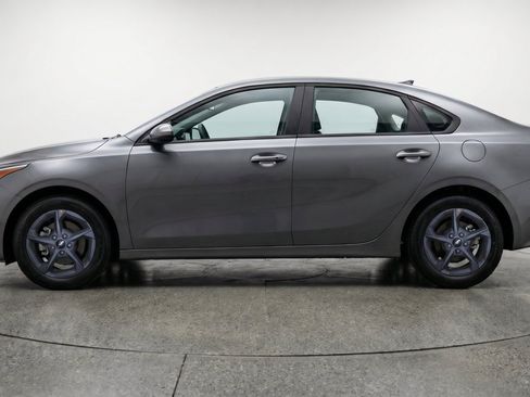 Used 2025 Kia K4 FWD image 5