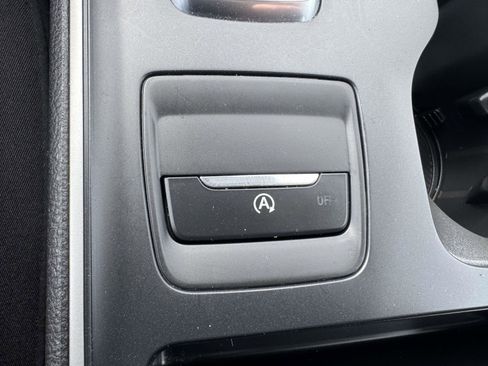 Certified 2024 Ford Edge SE image 34