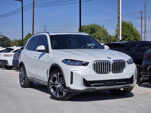 Used 2025 BMW X5 xDrive40i w/ Executive Package AWD/4WD image 2
