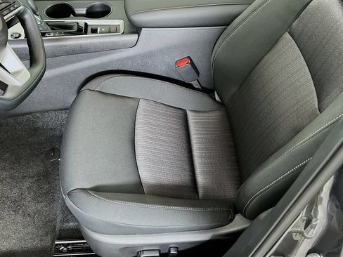New 2026 Nissan Altima 2.5 SV AWD/4WD image 16