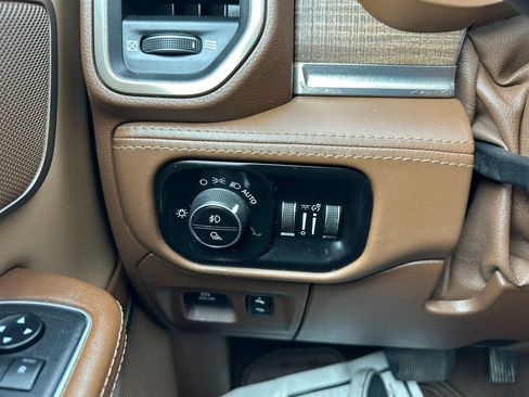 Used 2019 RAM 1500 Limited AWD/4WD image 20