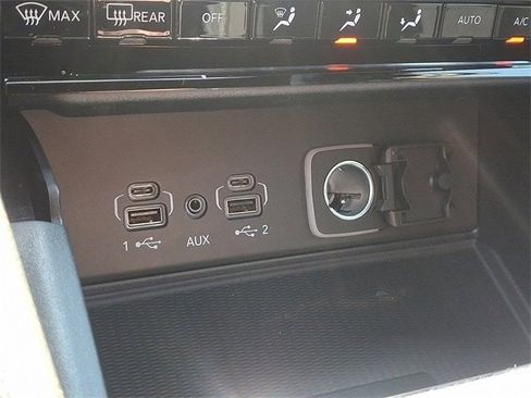 New 2025 Jeep Grand Cherokee L Laredo w/ Luxury Tech Group I image 18