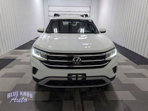 Used 2023 Volkswagen Atlas Cross Sport SE w/ Black Wheel Package AWD/4WD image 6