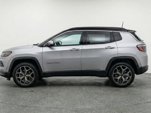 Used 2025 Jeep Compass Limited AWD/4WD image 5