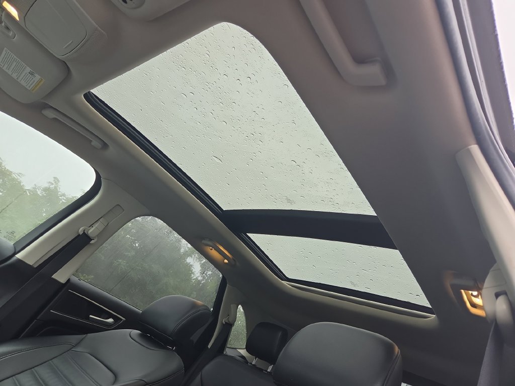 Used 2018 Ford Edge SEL w/ Equipment Group 201A AWD/4WD image 42