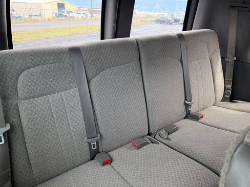 Used 2018 Chevrolet Express 3500 LT w/ LT Preferred Equipment Group RWD image 20