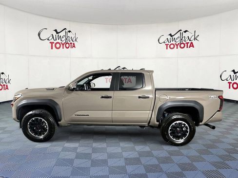 Used 2026 Toyota Tacoma TRD Off-Road w/ TRD Off Road Premium Package AWD/4WD image 5