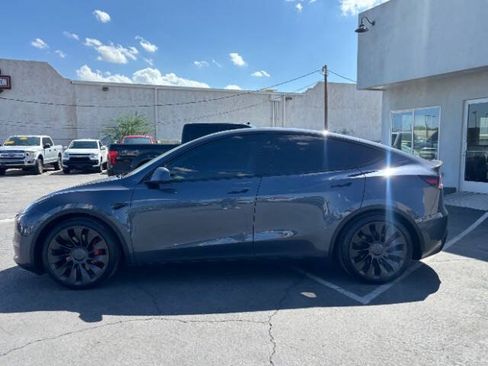 Used 2022 Tesla Model Y Performance AWD/4WD image 6