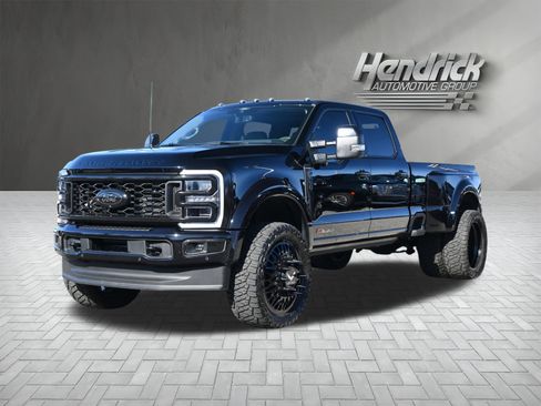 Used 2025 Ford F450 Platinum w/ Platinum Plus Package image 8