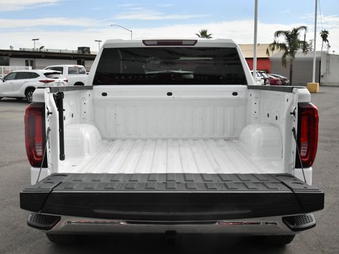 Used 2024 GMC Sierra 1500 SLT image 41