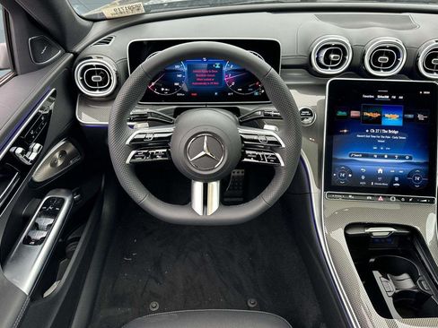 Used 2025 Mercedes-Benz C 300 4MATIC Sedan image 4