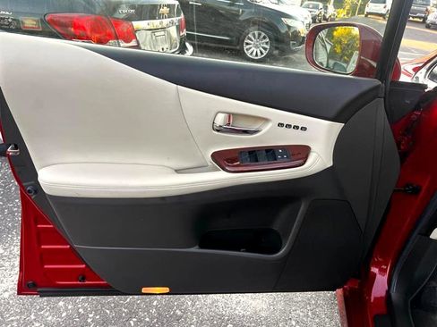 Used 2010 Lexus HS 250h Sedan image 36