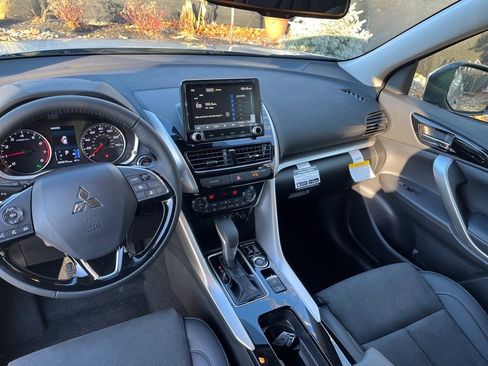 New 2024 Mitsubishi Eclipse Cross SE image 13