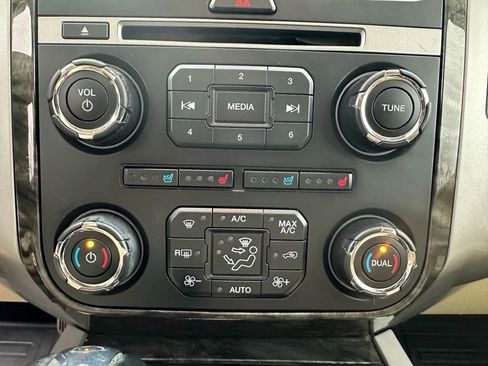 Used 2016 Ford Expedition Limited w/ Equipment Group 301A image 26