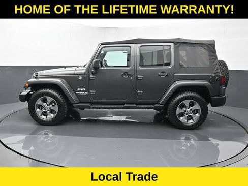 Used 2017 Jeep Wrangler Unlimited Sahara w/ Max Tow Package AWD/4WD image 4