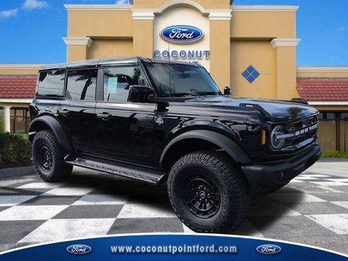 New 2026 Ford Bronco Outer Banks AWD/4WD image 1