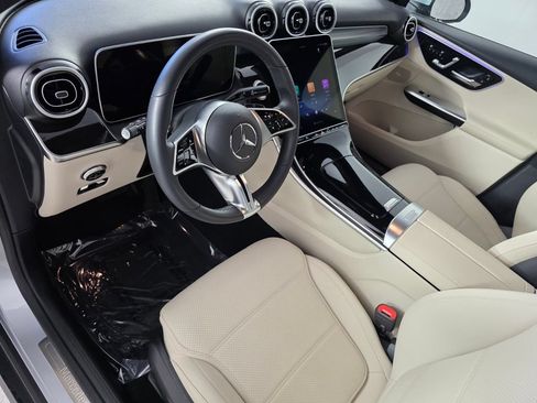 Used 2026 Mercedes-Benz GLC 300 image 10