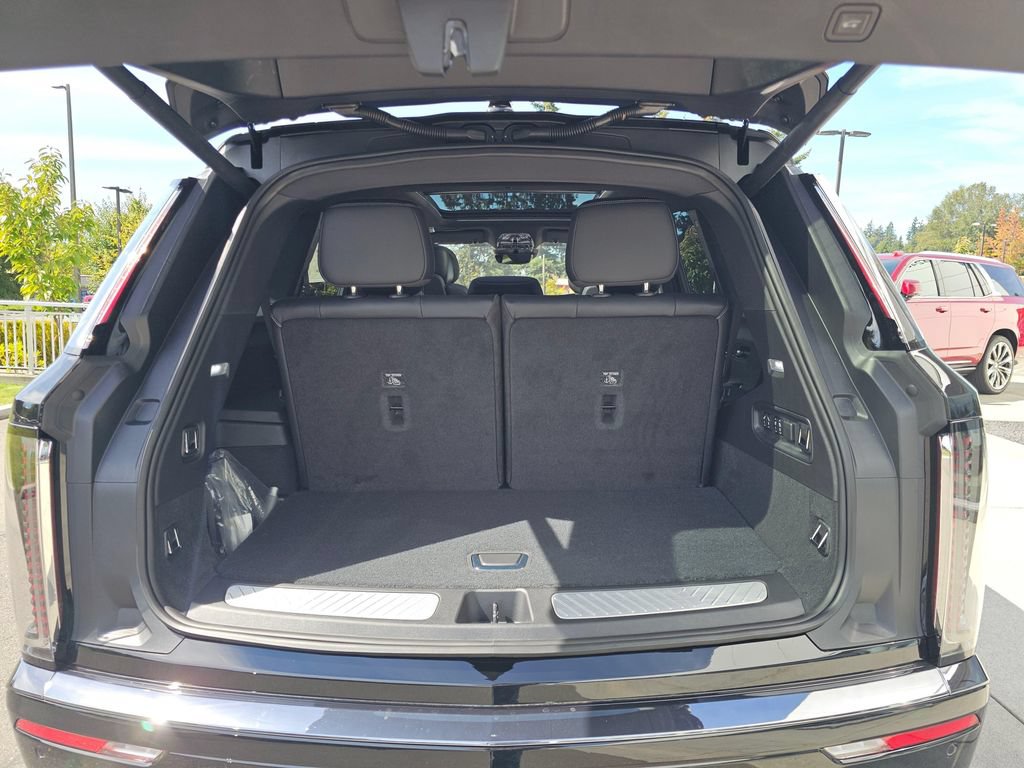 New 2027 Cadillac Vistiq Luxury AWD/4WD image 18